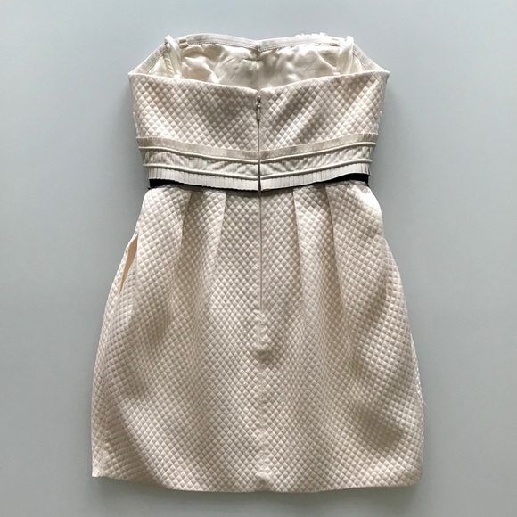 BCBGMaxAzria | Quilted Jacquard Balloon Dress - Picture 2 of 8